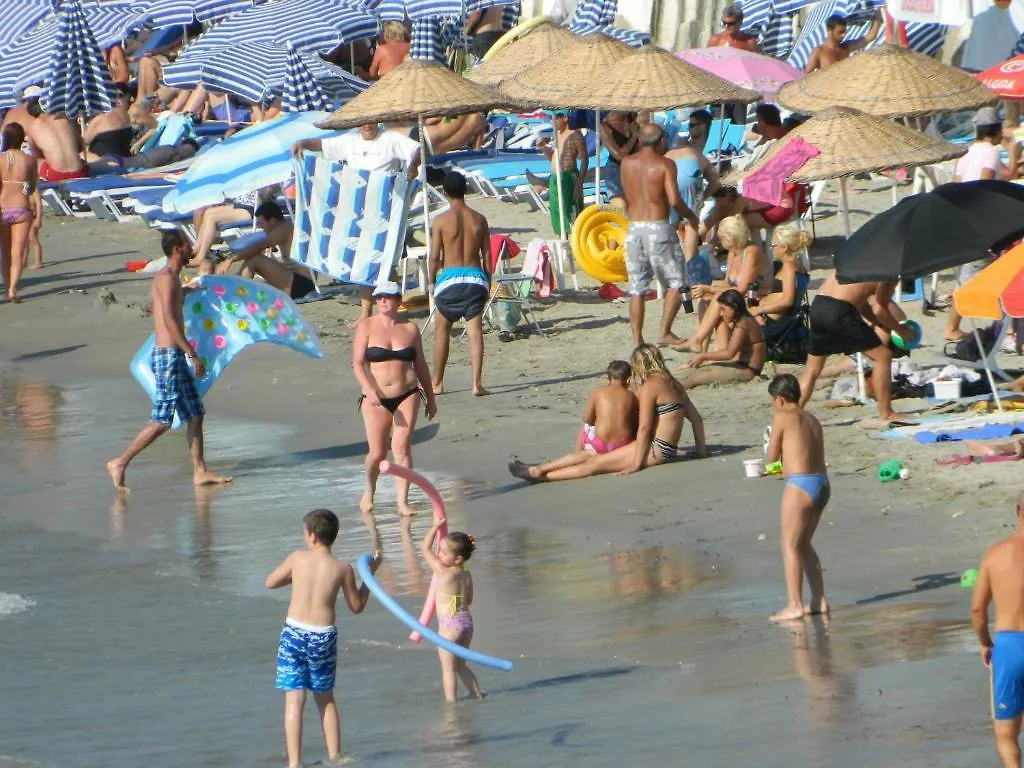 Kibar Apart Pansiyon Kuşadası Türkiye
