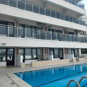 Ξενοδοχείο Stella, Κουσάντασι