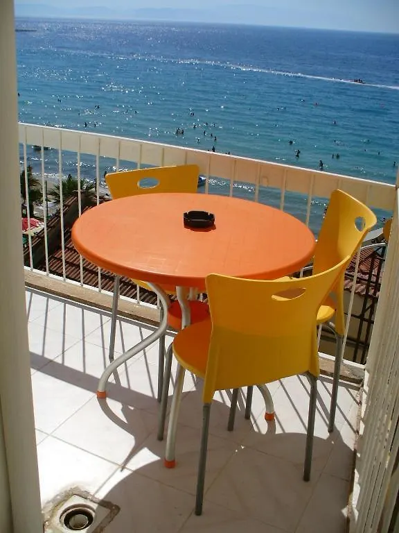 Kibar Apart Pansiyon Kusadası 0*,